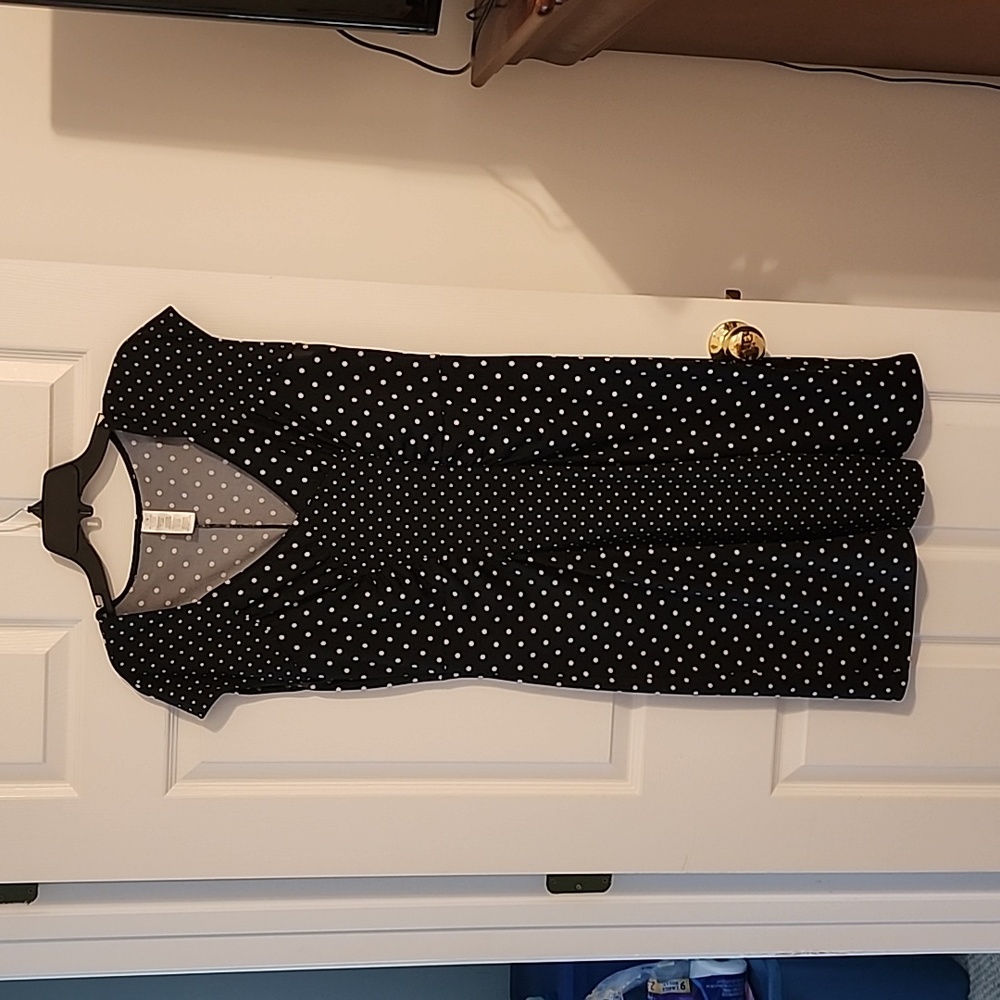 Avon dress, sz L, blk & white polka dots